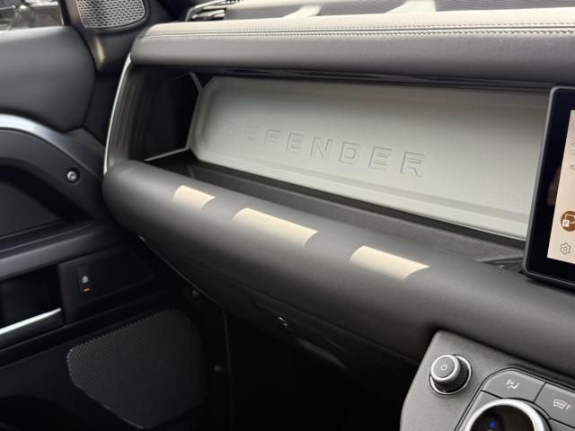 ROVER DEFENDER 2024 Image 31