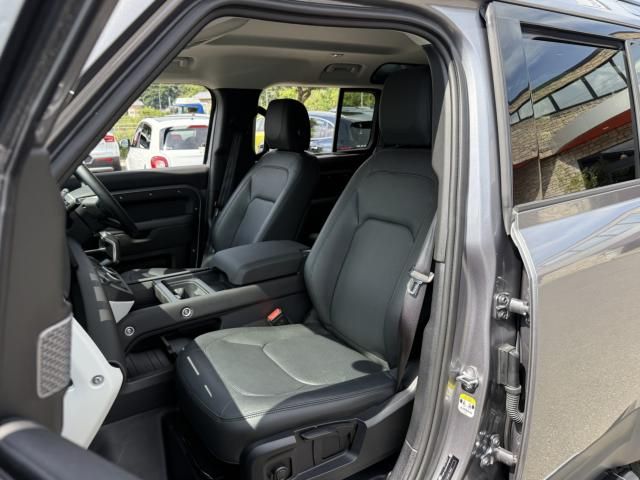 ROVER DEFENDER 2024 Image 31