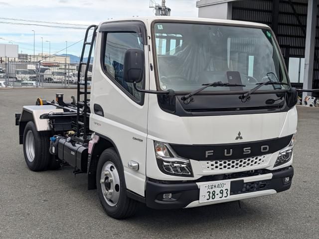 MITSUBISHI CANTER 2025 Image 31