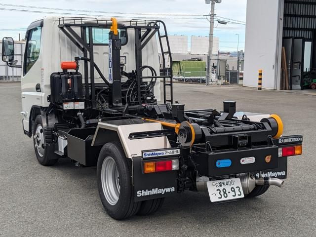 MITSUBISHI CANTER 2025 Image 31