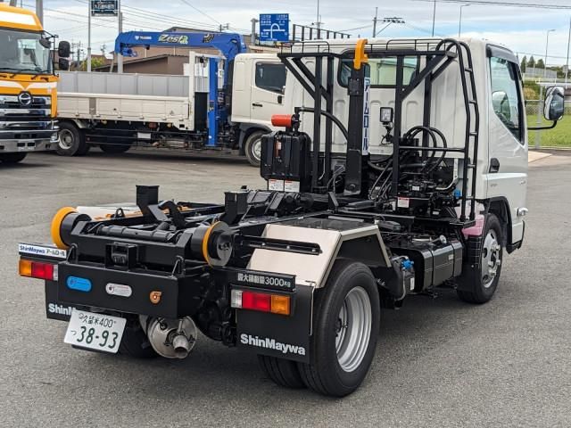 MITSUBISHI CANTER 2025 Image 31