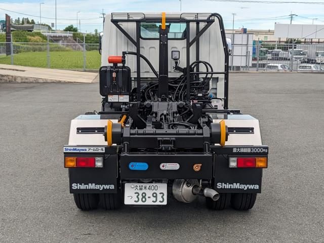 MITSUBISHI CANTER 2025 Image 31