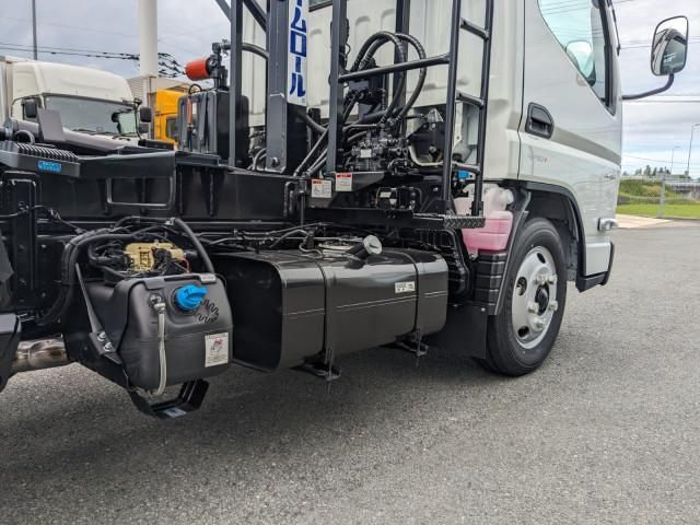 MITSUBISHI CANTER 2025 Image 31