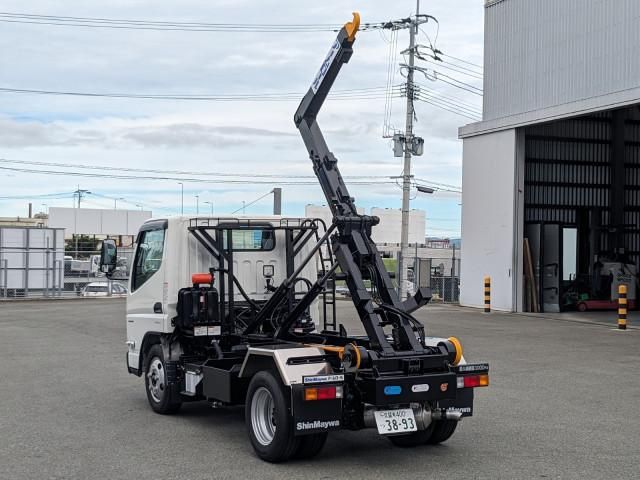 MITSUBISHI CANTER 2025 Image 31