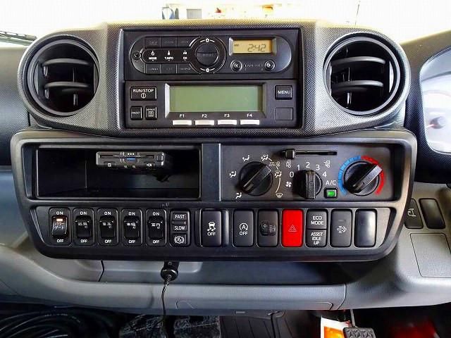 HINO DUTRO 2018 Image 31