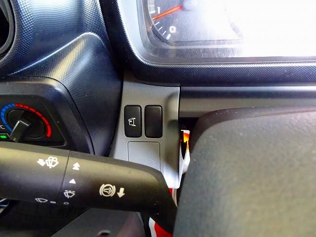 HINO DUTRO 2018 Image 31