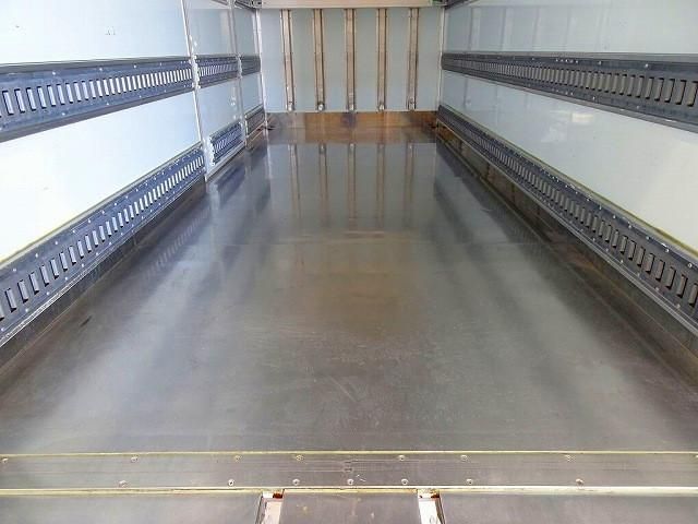 HINO DUTRO 2018 Image 31