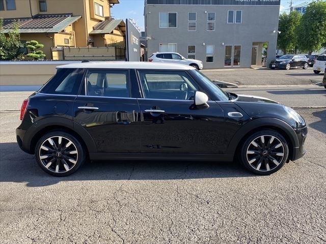 BMW MINI COOPER 5DOO 2015 Image 31