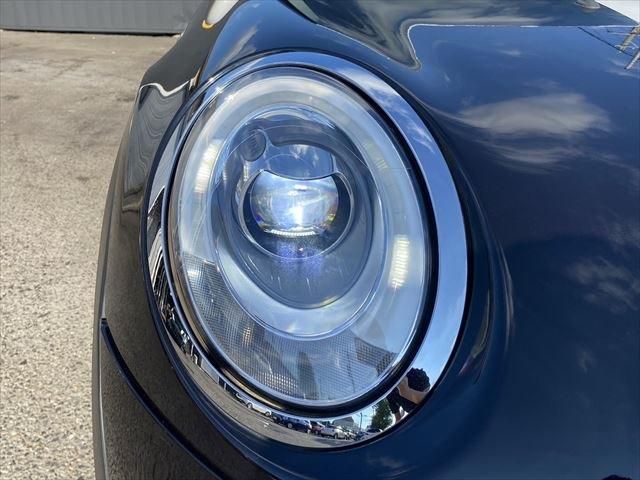 BMW MINI COOPER 5DOO 2015 Image 31