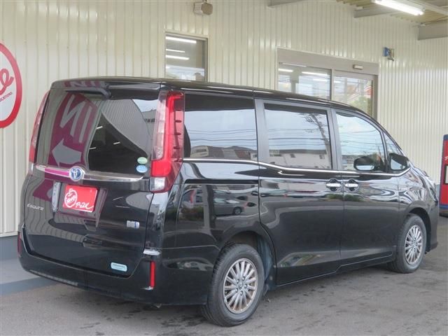 TOYOTA ESQUIRE HYBRID 2016 Image 31