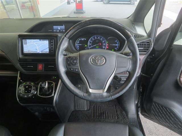 TOYOTA ESQUIRE HYBRID 2016 Image 31