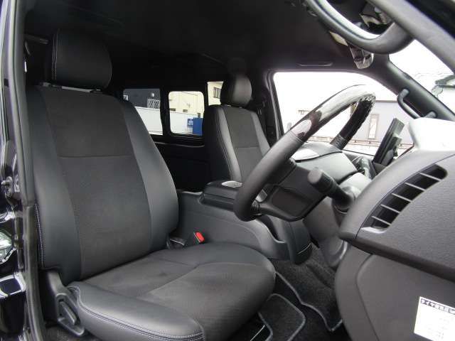 TOYOTA HIACE VAN 4WD 2023 Image 31