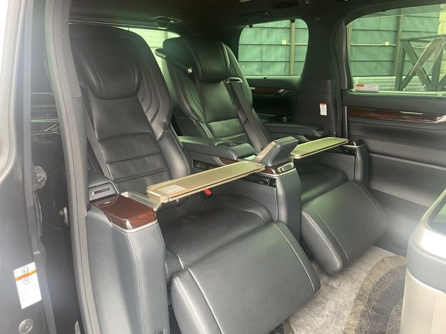 TOYOTA ALPHARD HYBRID 4WD 2019 Image 31