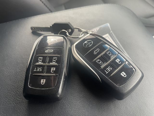 TOYOTA ALPHARD HYBRID 4WD 2019 Image 31