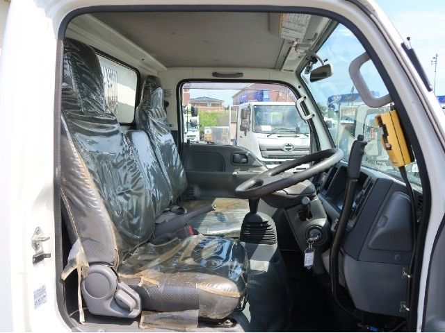 ISUZU ELF 2017 Image 31