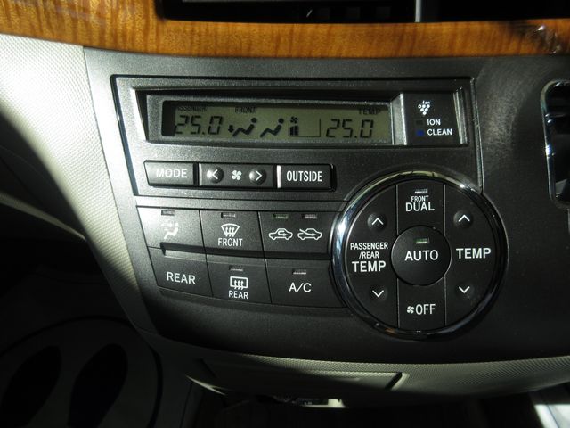 TOYOTA ESTIMA 2009 Image 31