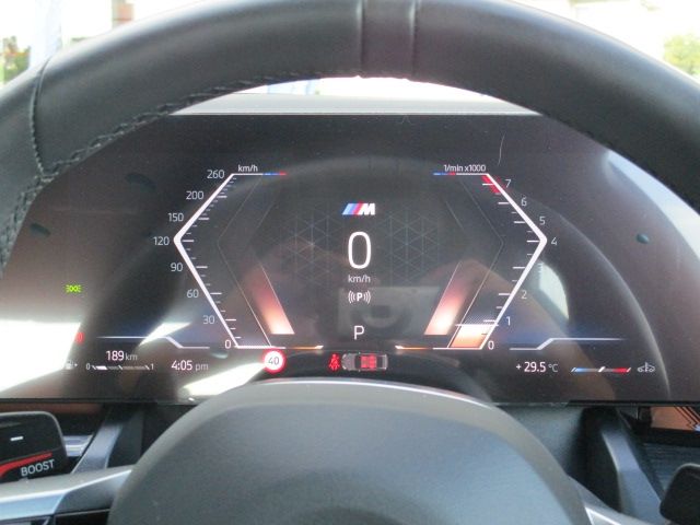 BMW 5SERIES SEDAN 2025 Image 31