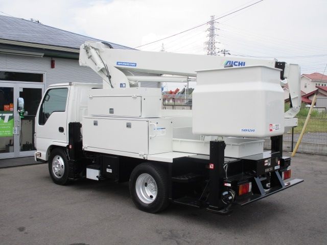 ISUZU ELF 2017 Image 31