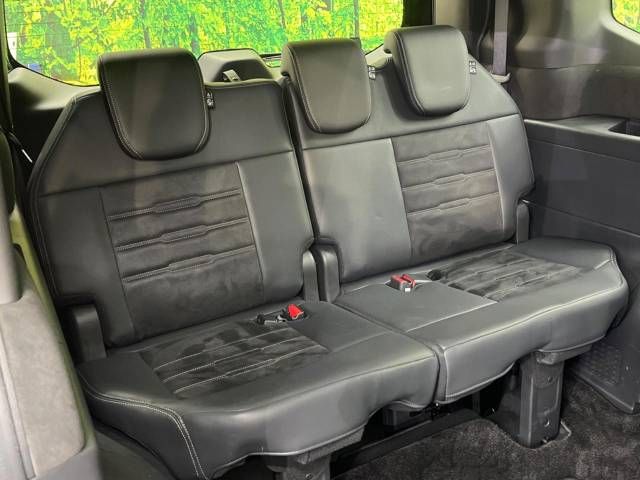 HONDA STEPWAGON E:HEV SPAD 2022 Image 31