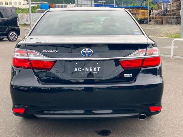 TOYOTA CAMRY HYBRID 2015 Image 31