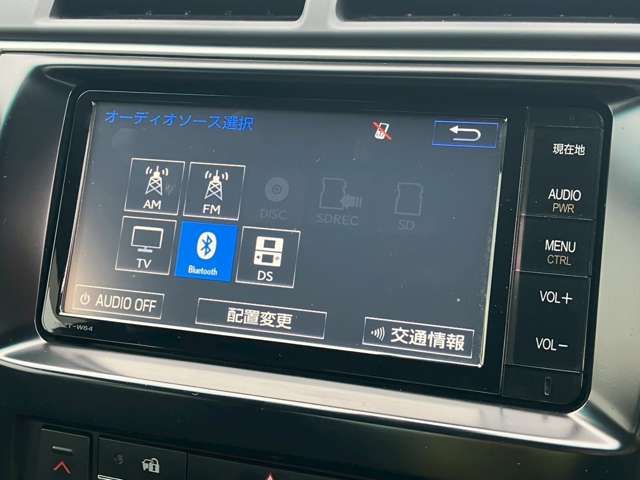 TOYOTA CAMRY HYBRID 2015 Image 31