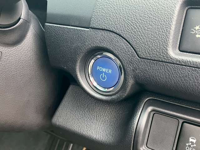 TOYOTA CAMRY HYBRID 2015 Image 31