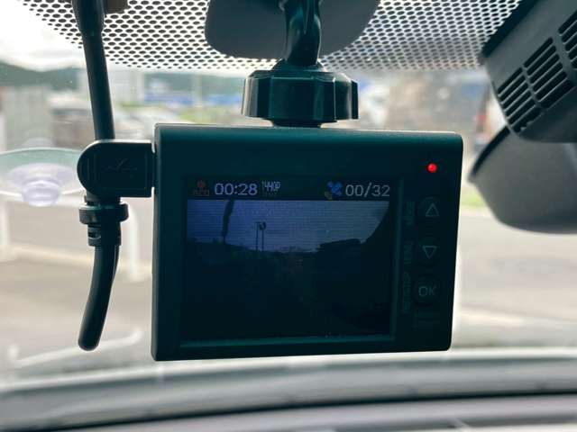 TOYOTA CAMRY HYBRID 2015 Image 31