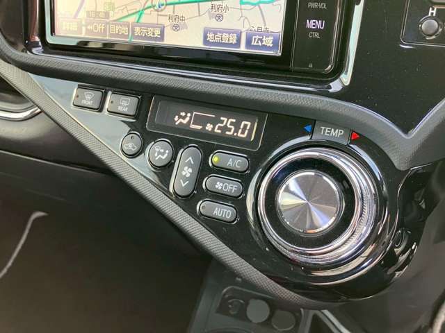 TOYOTA AQUA 2016 Image 31