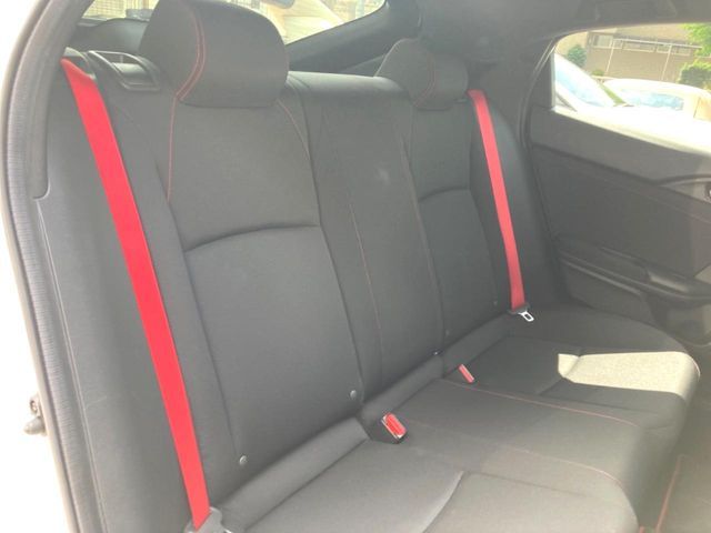 HONDA CIVIC HATCHBACK 2017 Image 31