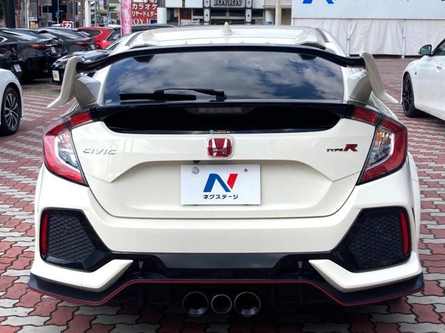 HONDA CIVIC HATCHBACK 2017 Image 31