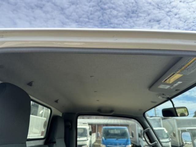 TOYOTA DYNA 2016 Image 31