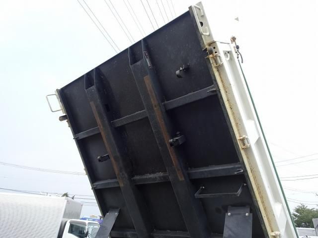 HINO DUTRO 2021 Image 31