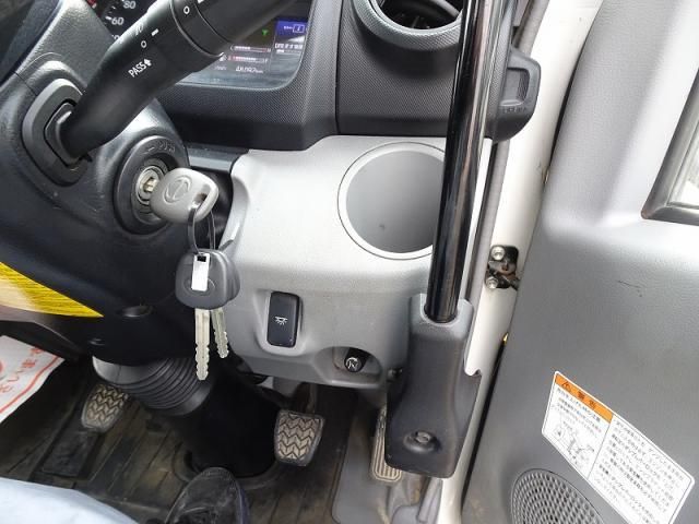 HINO DUTRO 2021 Image 31