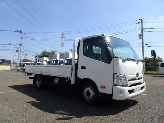HINO DUTRO 2020 Image 31