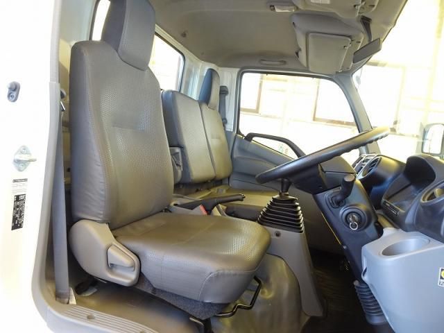 HINO DUTRO 2020 Image 31