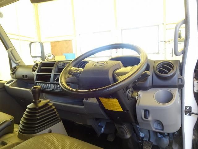 HINO DUTRO 2020 Image 31