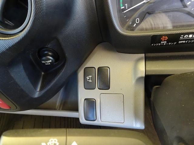 HINO DUTRO 2020 Image 31