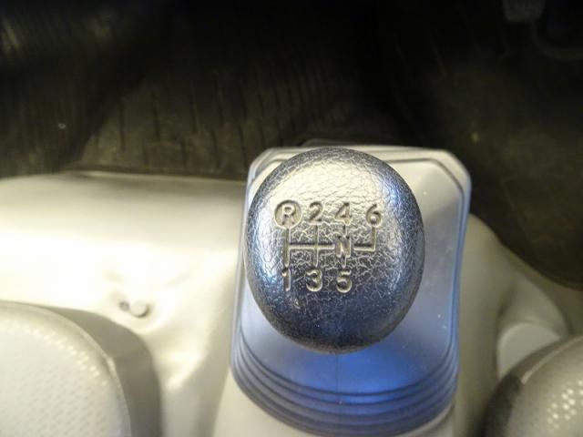 HINO DUTRO 2020 Image 31