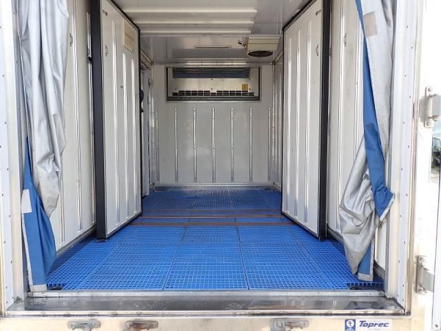 HINO DUTRO 2013 Image 31