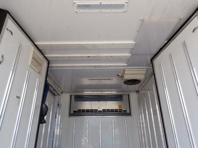 HINO DUTRO 2013 Image 31