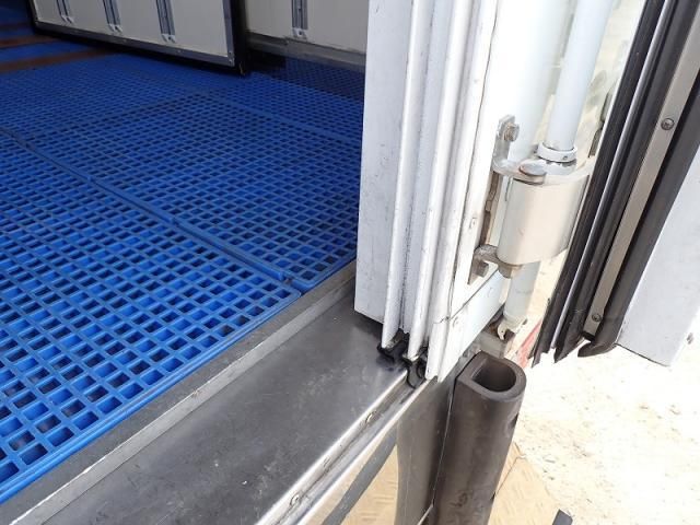 HINO DUTRO 2013 Image 31