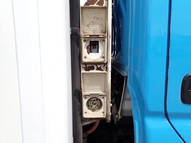 HINO DUTRO 2013 Image 31