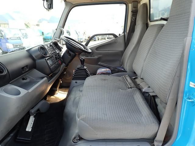 HINO DUTRO 2013 Image 31