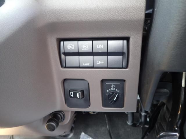 MITSUBISHI CANTER 2025 Image 31