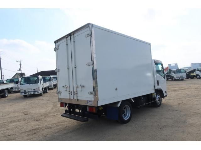 ISUZU ELF 2015 Image 31
