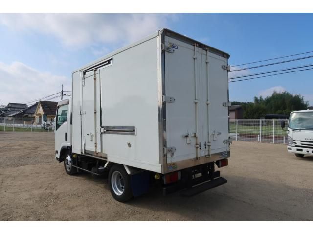 ISUZU ELF 2015 Image 31