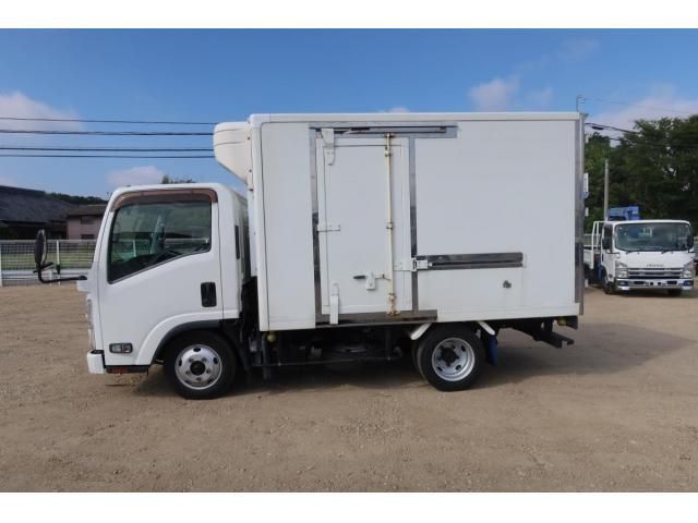 ISUZU ELF 2015 Image 31