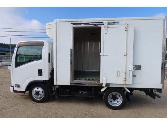 ISUZU ELF 2015 Image 31