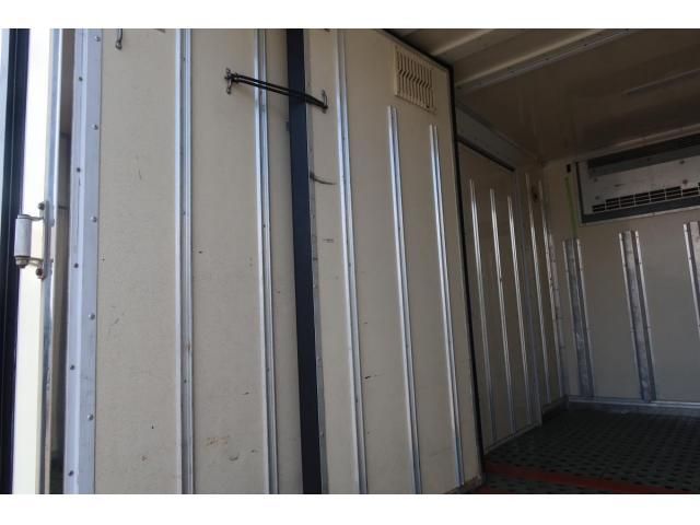 ISUZU ELF 2015 Image 31