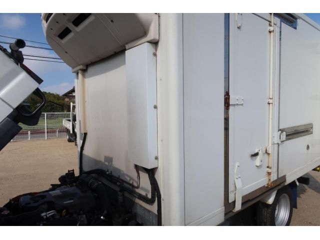 ISUZU ELF 2015 Image 31